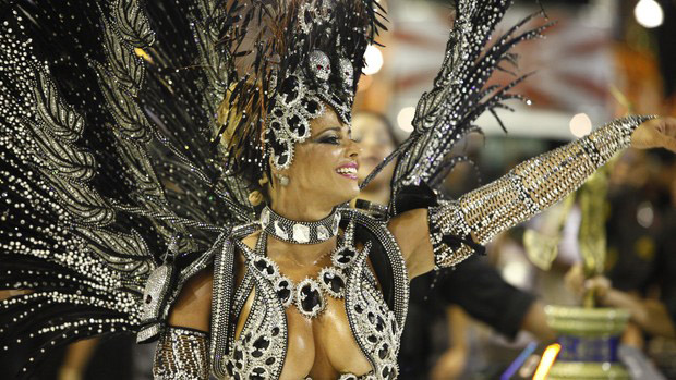 desfiles-das-escolas-de-samba-rio-de-janeiro-2013-madrinha
