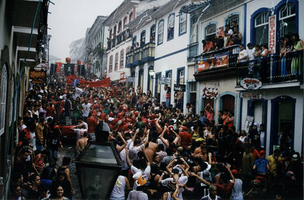 carnaval-ouro-preto-2013